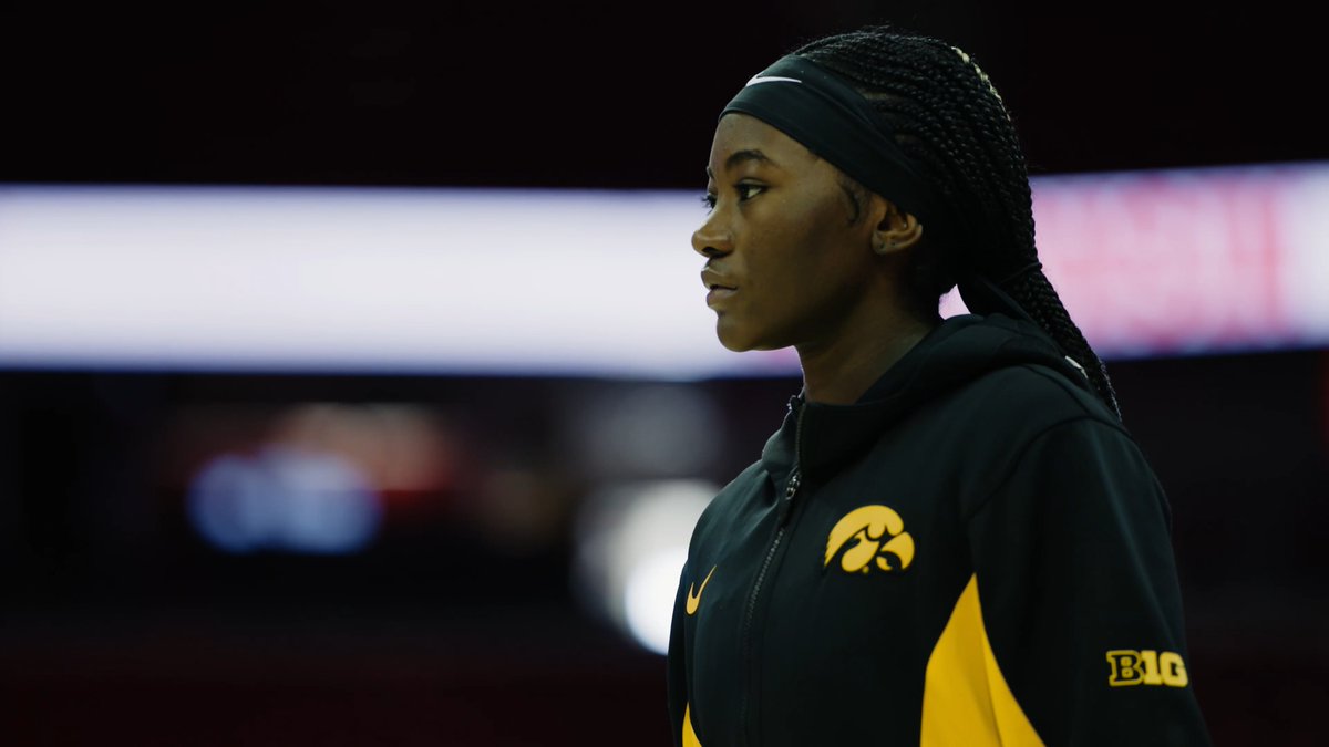 That's our point guard. 🔥 Chazadi (Chit-Chat) Wright Class of 2024 PG x #Hawkeyes