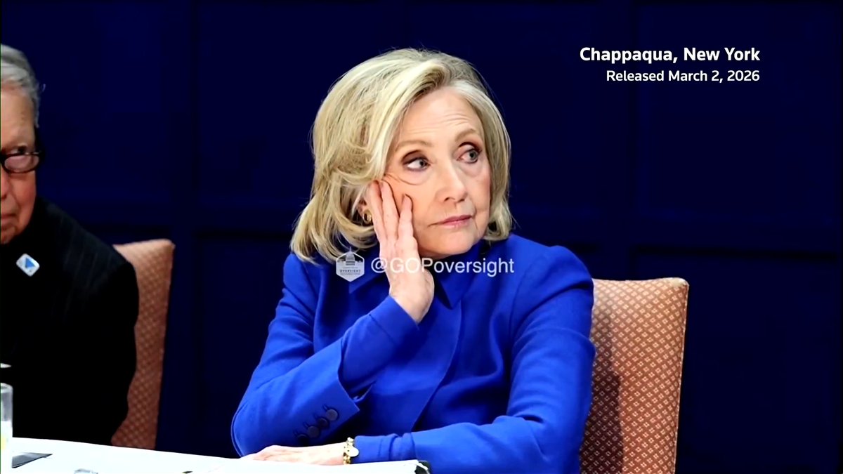After hearing about the release of a photo of her deposition regarding Jeffrey Epstein, former Secretary of State Hillary Clinton slapped the table and threatened to walk away