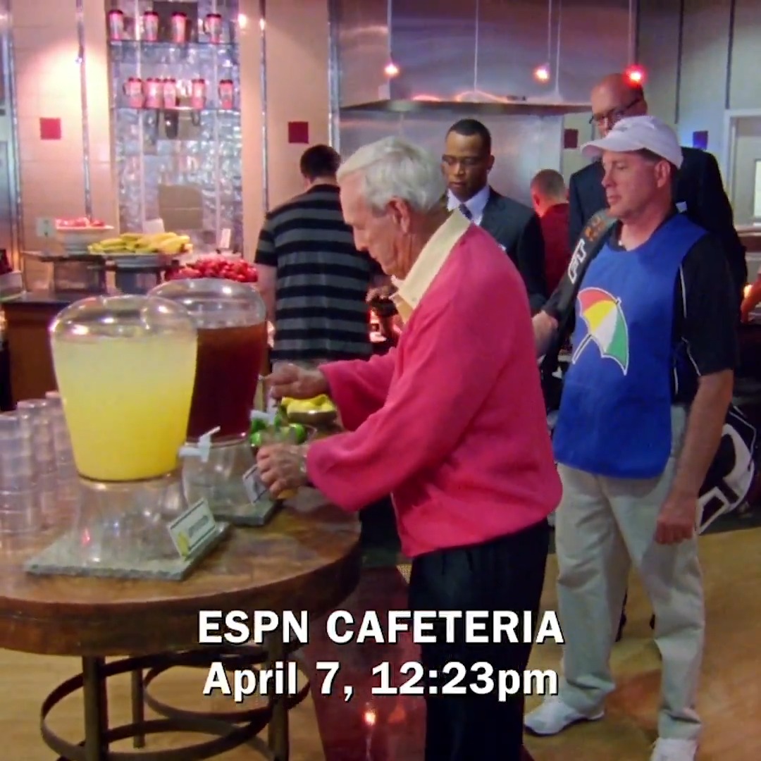 This is SportsCenter: 𝘼𝙧𝙣𝙤𝙡𝙙 𝙋𝙖𝙡𝙢𝙚𝙧 🍹 #TOURVault | @ESPN