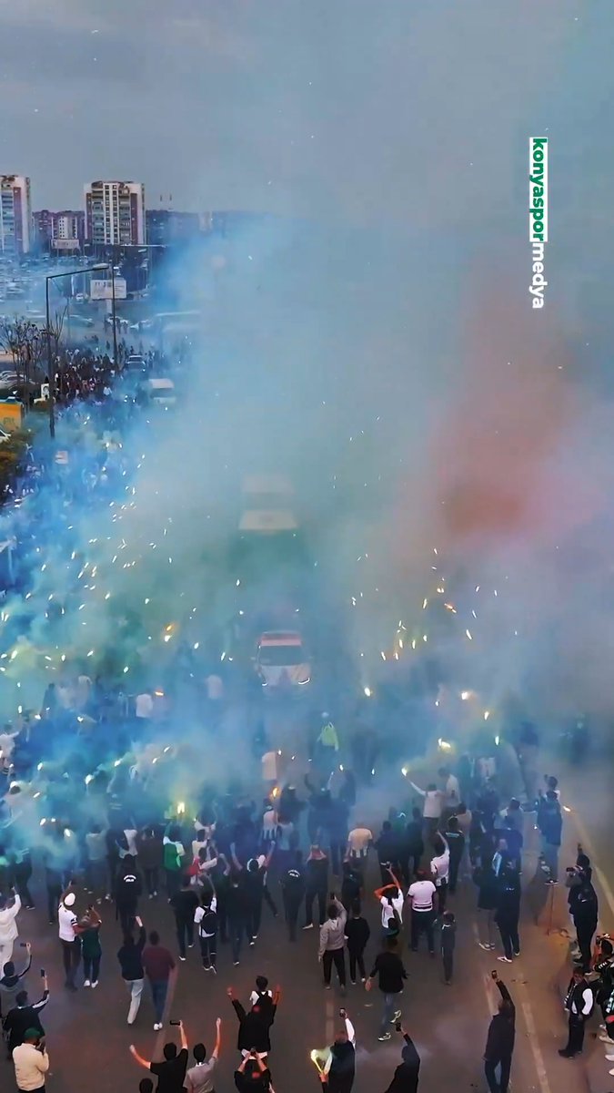 "Çağırsan Gelmem Mi?" 💚🤍