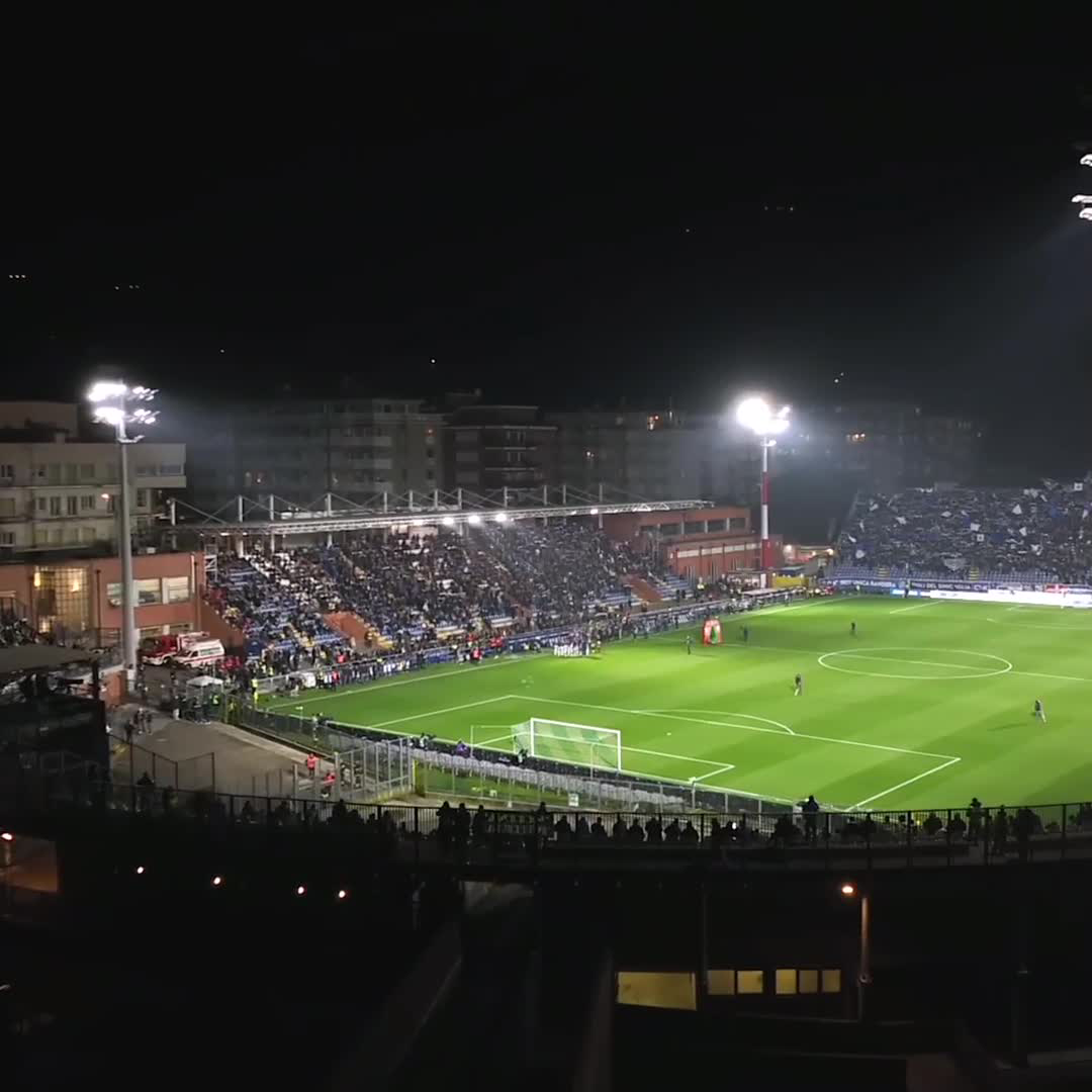 ๐ฎ๐น๐๏ธ Como's stadium before the match vs Inter. Incredible. ๐โจ