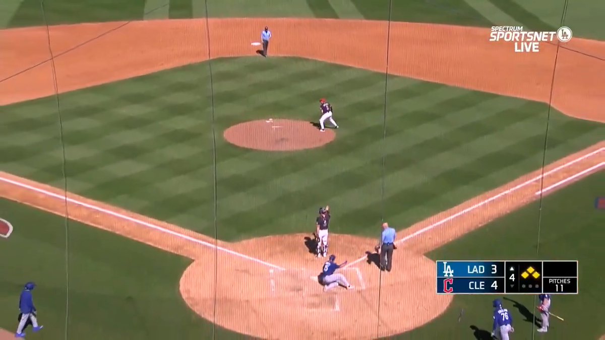 ¡El empate y la de la ventaja! #LosDodgersST