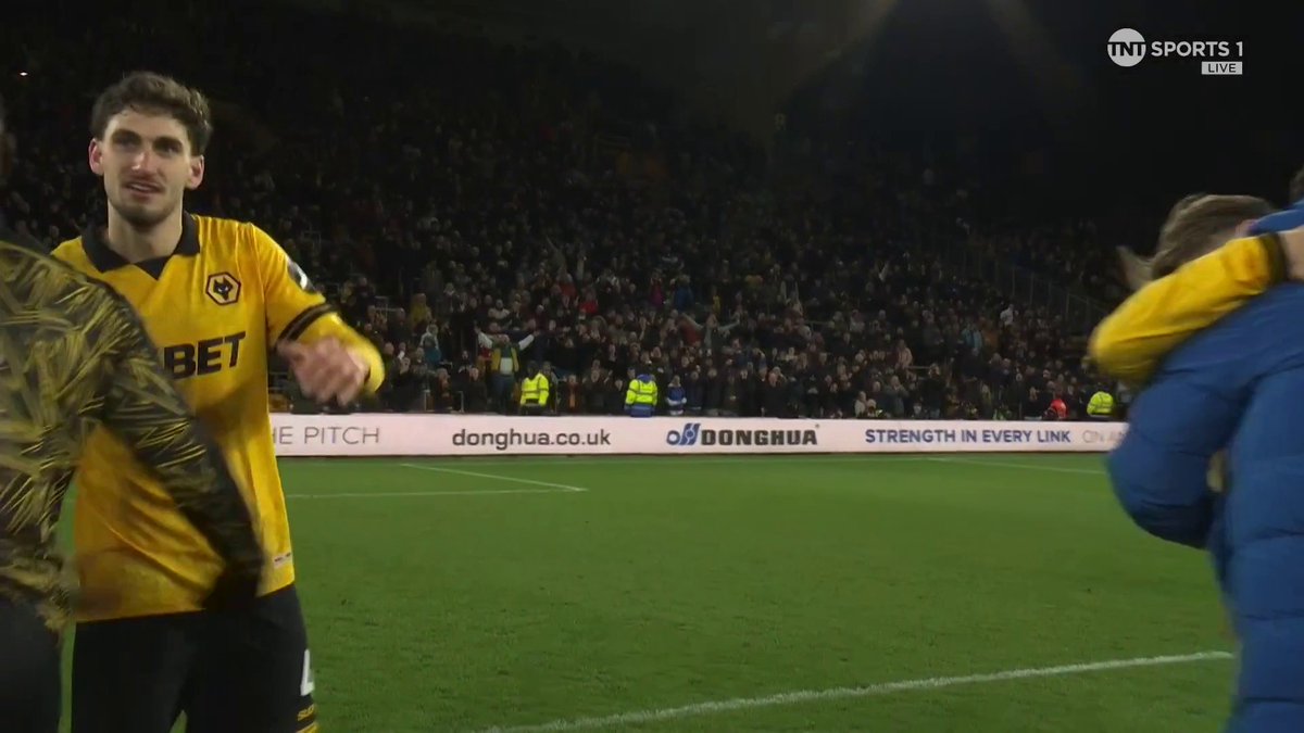 The full-time scenes at Molineux as Wolves beat Liverpool 🎉 📺 TNT Sports & discovery+ UK