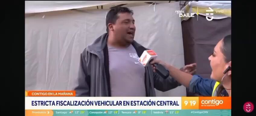 Otra más para CHV : Claudio Rivera denuncia antes el CNTV al animador Julio César Rodríguez, por burlas hacia su persona y su apoyo a carabineros.