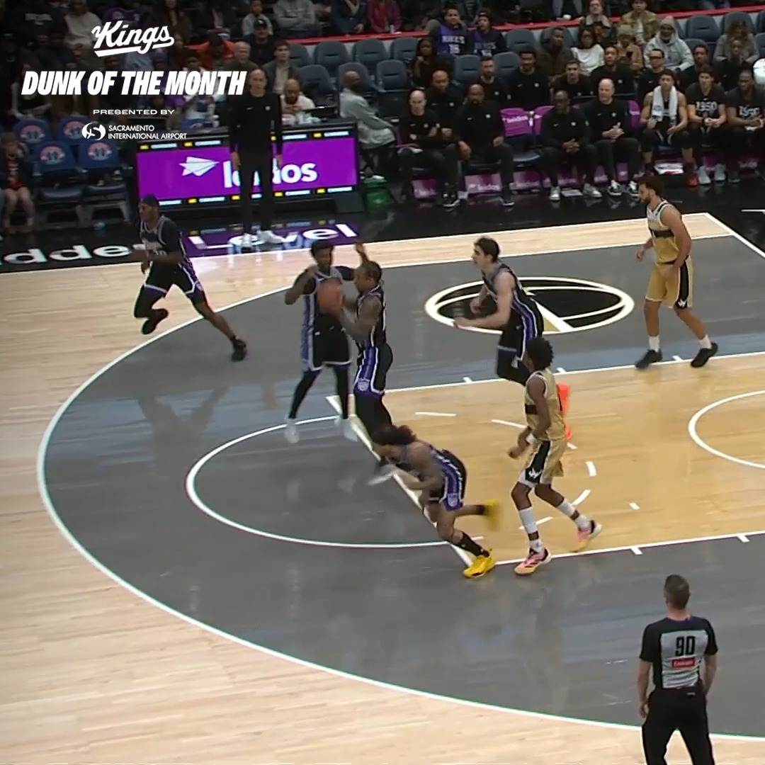 flying friar ✈️ 😤 Dunk of the Month presented by Sacramento International Airport (SMF)