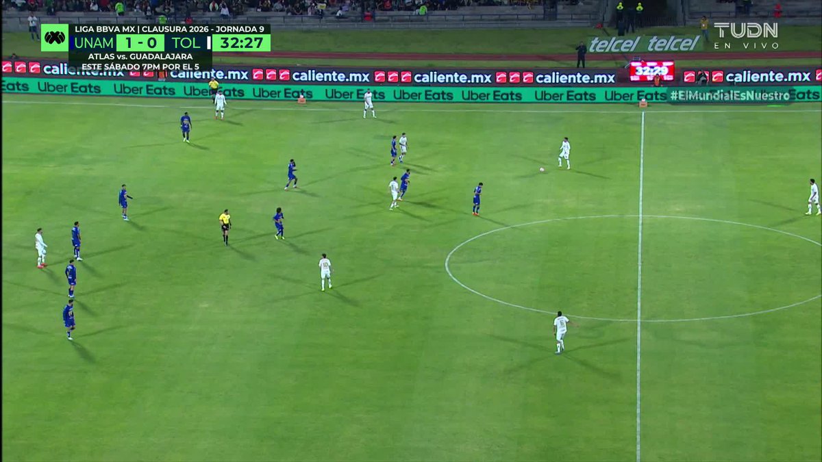 No te mames la pendejada del Pantera Morales sin portero y en la siguiente jugada gol del Toluca. Liga Mx 🚬