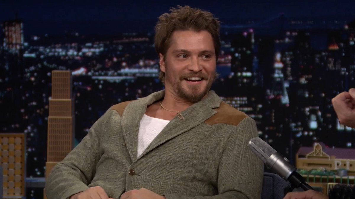 Luke Grimes returns to the Yellowstone universe as Kayce Dutton in #MarshalsCBS! #FallonTonight