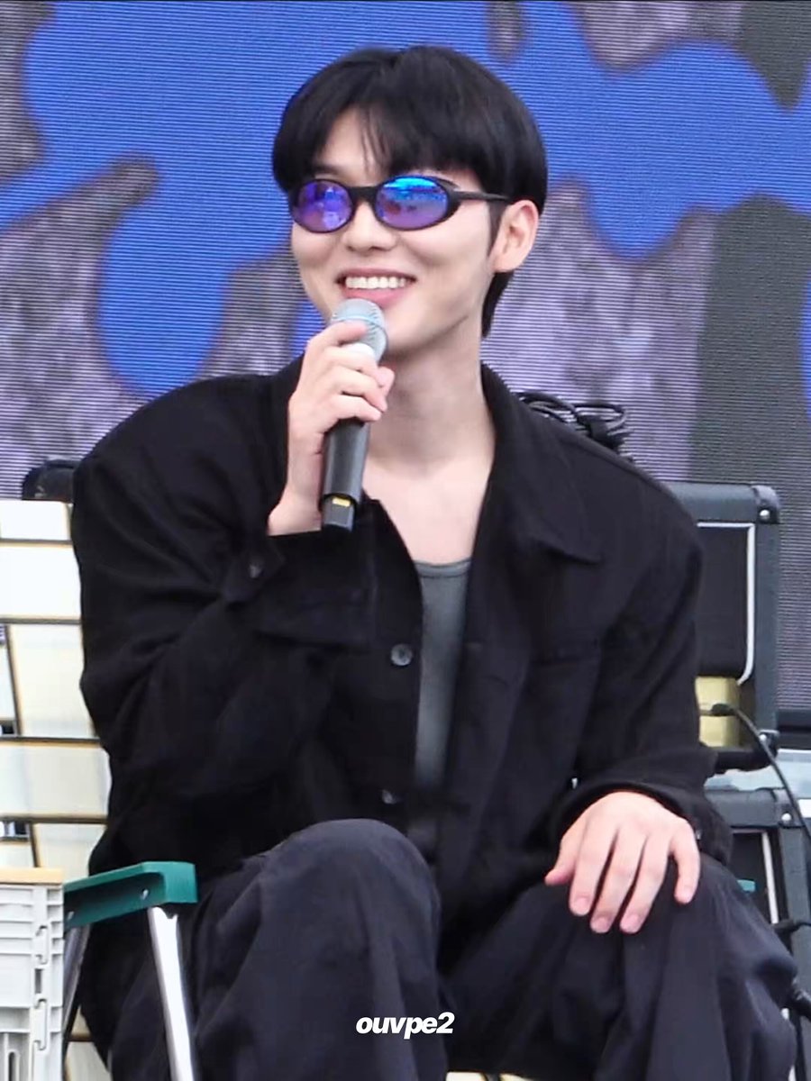 저기욕!!!!!!!!! 약한영웅 시즌3 나와요??!!!?!!!!!! 에 대한 현욱이의 답이 궁금하다고 하셔서