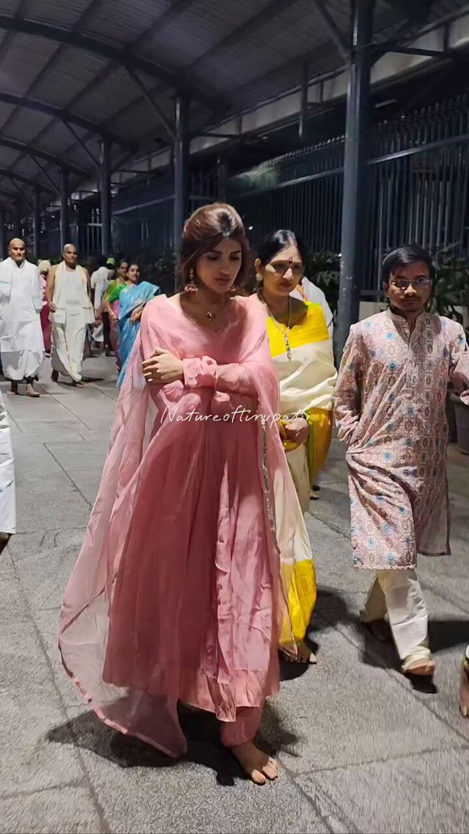 Gorgeous Actress Sree Leela recently captured in Tirupati temple along with her kind mother ! She looks like a homely wife contrary to some of the roles she played. And just wait for that close up shot 😘🥰