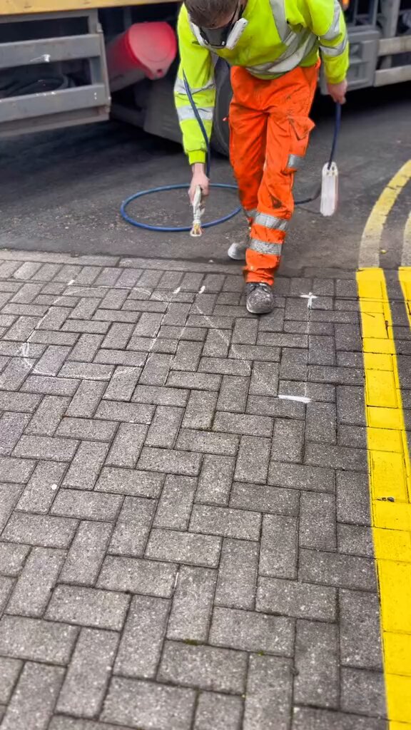 Frehand spraying