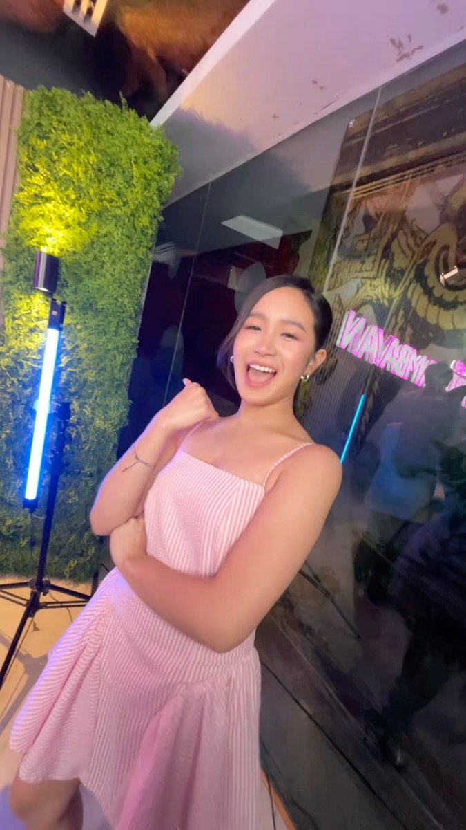 ‘Yung soft girl ka pero ganito music taste mo 😩🩷 THAT’S OUR CAPRICE! ✨ #GMAPBBCollab #CapriceCayetano #KapusoArtisTambayan