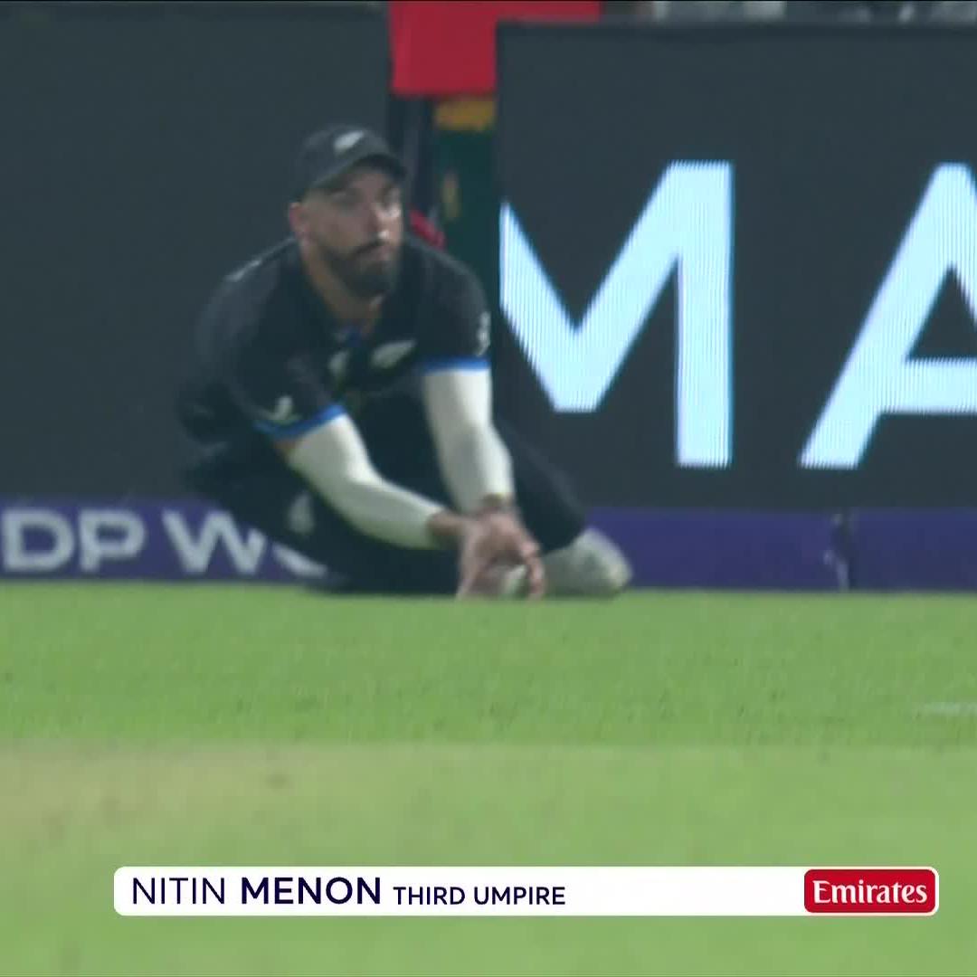 Daryl Mitchell's catch to dismiss Aiden Markram 👀 📺 Stream #T20WorldCup on DStv: