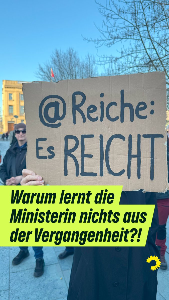 Katherina Reiche ist so kurz davor, einen historischen Fehler ein zweites Mal zu machen! Sie macht mit Hilfe von gleich mehreren Gesetzen Erneuerbare teurer, würgt sie damit wie Altmaier ab und erfüllt der Gaslobby ihre kühnsten Träume! Wir alle bezahlen das - mehrfach!