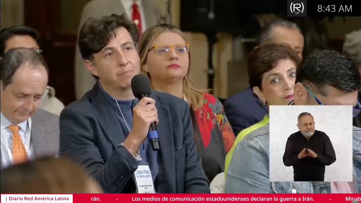 🇲🇽 En la conferencia de la mañanera, nuestro compañero le pregunta a la presidenta por la deuda de Ricardo Salinas Pliego, quien aun no termina de pagar su deuda de Electra. 📺 #SINSONTE |