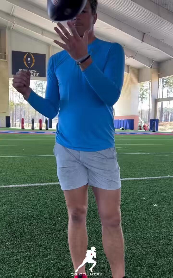 Just wait until Year 3 Drake Maye… 😤 (🎥 QB Country)