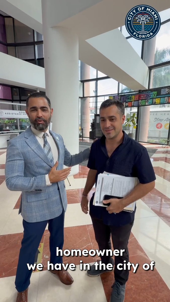 🏡⚡ 𝐏𝐞𝐫𝐦𝐢𝐬𝐨𝐬 𝐞𝐥 𝐦𝐢𝐬𝐦𝐨 𝐝í𝐚 𝐞𝐧 𝐥𝐚 𝐂𝐢𝐮𝐝𝐚𝐝 𝐝𝐞 𝐌𝐢𝐚𝐦𝐢 La Ciudad de Miami lanzó “Same Day – No Delay: Walk-Thru Express Review”, un nuevo servicio para acelerar los permisos residenciales. 📍 Miami Riverside Center 🕒 Lunes a viernes | 7:30 a.m. – 12:30 p.m. Hoy conocimos al primer residente que obtuvo su permiso el mismo día de presentar sus planos — incluso en solo unas horas. Más rápido. Más simple. Al servicio de nuestra comunidad. @miamicitymanager