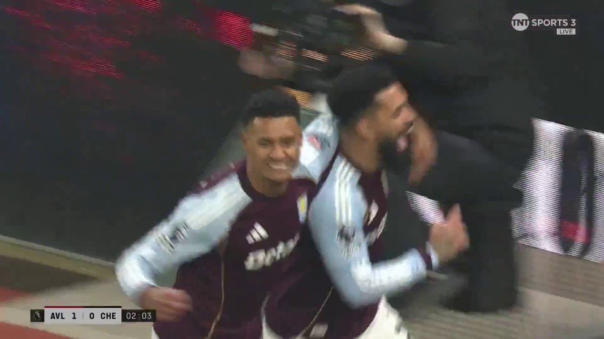 An electric start from Aston Villa! Douglas Luiz gives his side the lead inside just two minutes 💥 TNT Sports &amp; discovery+ UK
