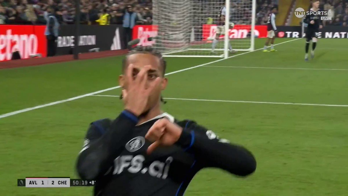 How good was that from Joao Pedro 🔥 The Brazilian gets his second goal and Chelsea lead 2-1! TNT Sports & discovery+ UK