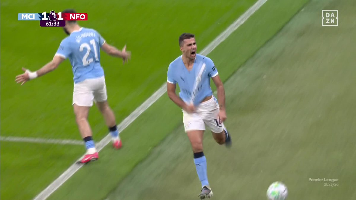 Que importante va a ser tenerlo a tope este verano. Rodrigo debe ser un fijo en el XI de la Selección.