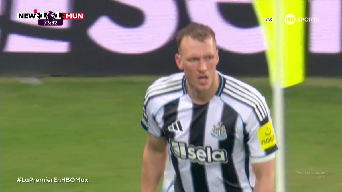 ¡También en #LaPremierEnHBOMax pasa! 💪🏻 Cómo gritó Dan Burn su barrida. 🗣️ Saludito a nuestro Antonio Briseño Vázquez. 🫶🏻 🪶 Newcastle United 1-1 Manchester United 🔱 📲 HBO Max Latinoamérica: #TNTSportsEnHBOMax