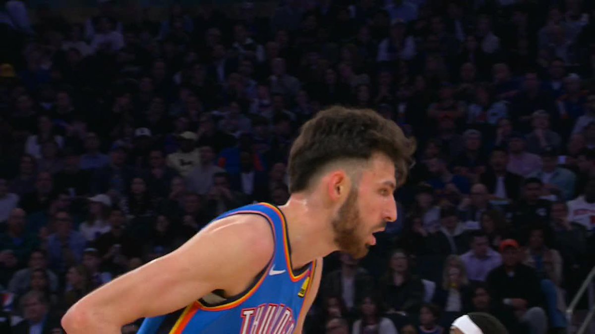 Chet Holmgren on fire early at MSG 🔥 He scored 14 PTS in the first quarter, going 4-4 from three! Live on ESPN, ESPN App ⚡