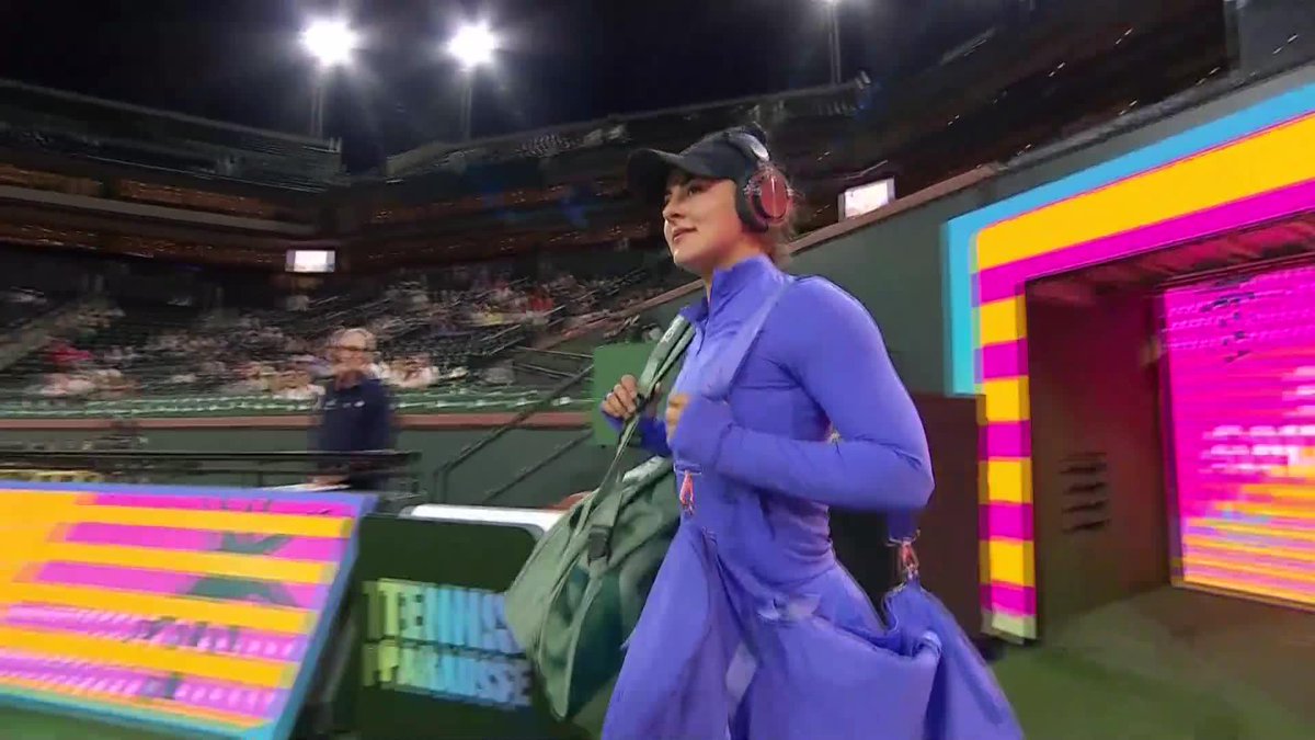 The 2019 champ is back on Stadium 1 👋 Bianca | #IndianWells