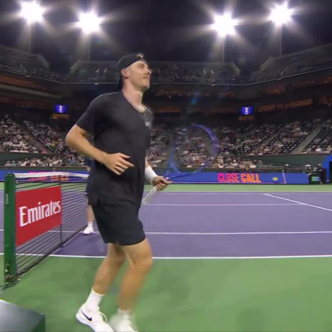 The perfect break 👏 Shapo with back to back gems to claim an early lead #TennisParadise