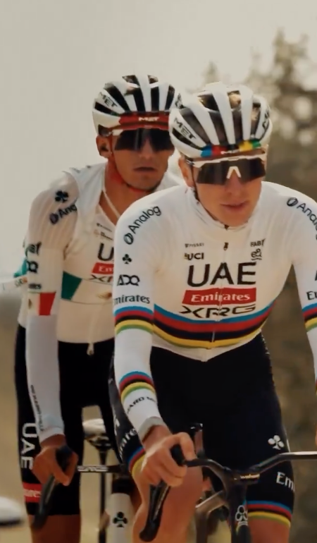 🌈🐐 𝐘𝐀 𝐕𝐈𝐄𝐍𝐄. Y no lo hace solo. 🇲🇽 Isaac del Toro acompañará a Tadej Pogacar en su debut de 2026, en una #StradeBianche donde ambos son los dos principales favoritos 📺 El sábado 7, en exclusiva en Eurosport y HBO Max España 🌟