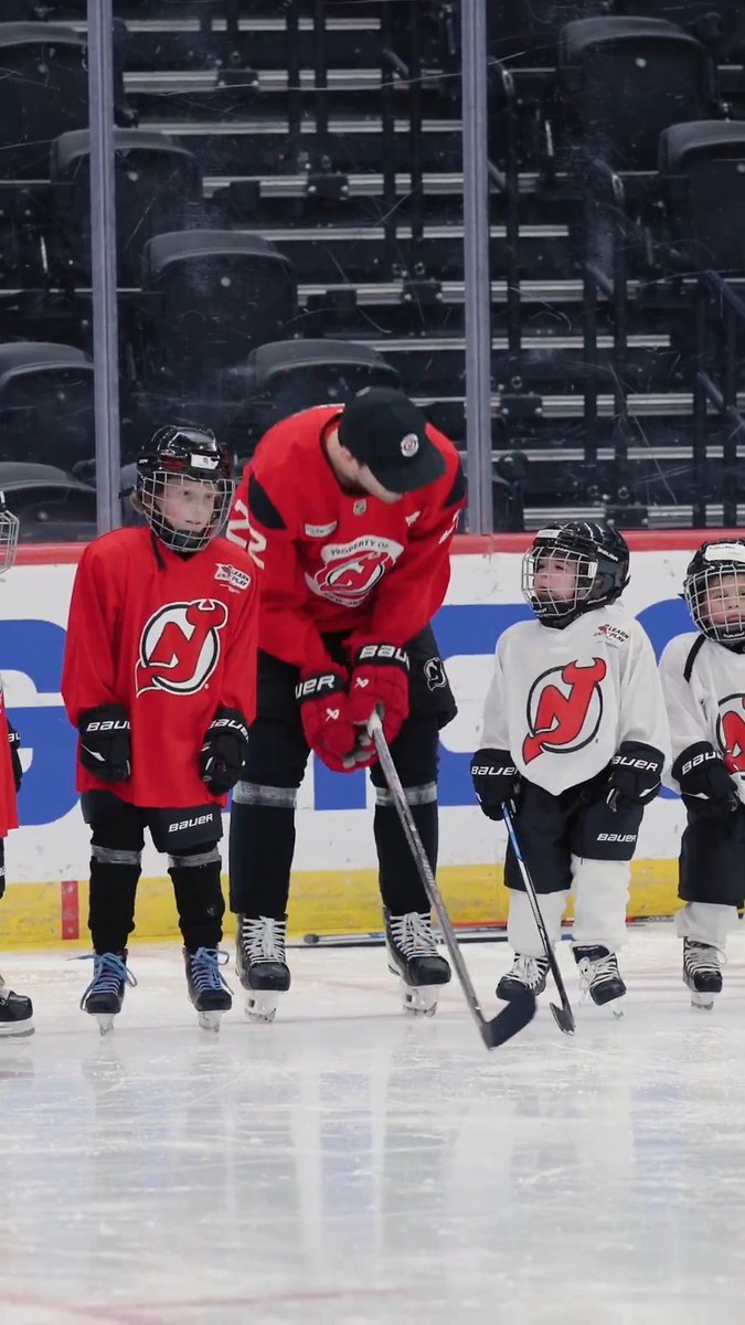 STOP WHAT YOU'RE DOING RIGHT NOW. Brett Pesce mic'd up with kids from our Learn To Play presented by RWJBarnabas is the greatest thing you'll watch today.