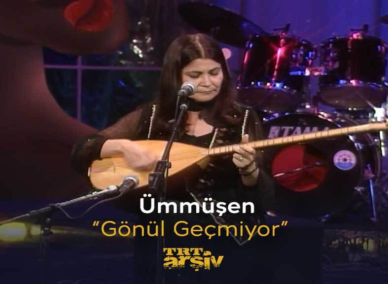 “Bülbül gülden geçti Güneş günden geçti Gönül senden geçmiyor” 1997 yılında “Müzik Koridoru” programına konuk olan Ümmüşen’den, sözü ve müziği kendisine ait olan eserini dinliyoruz: “Gönül Geçmiyor” 🎙️