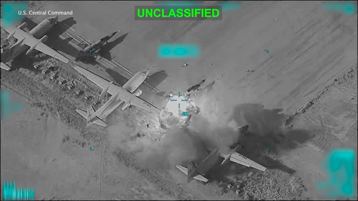 美国中央司令部(CENTCOM)继续发布有关“史诗狂怒行动”的解密视频，并表示伊朗袭击美军和地区伙伴的能力正在迅速下降，而美国的作战威力却在不断增强。 视频显示，美军在伊朗展开精准打击，目标是伊朗政权的指挥控制设施、防空能力、导弹和无人机发射场地以及军用机场。 更多内容👉