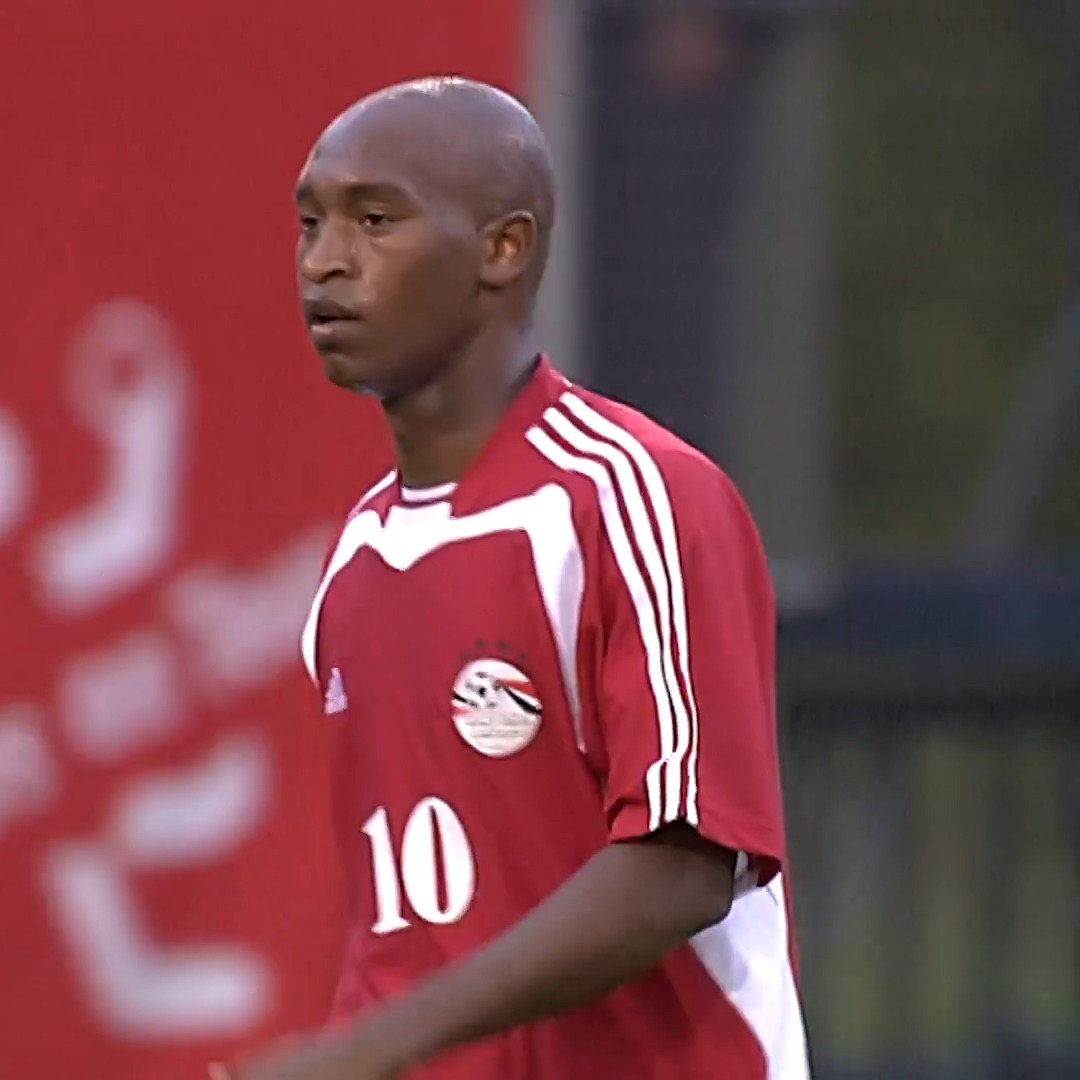 شيكابالا أتم الـ 40 بالفعل. 😳🇪🇬 المباراة كانها كانت بالامس، لما الملعب جمع شيكابالا وميسي، وشيكا قدم مستوى اعجازي يومها في كاس العالم للشباب مصر ضد الارجنتين