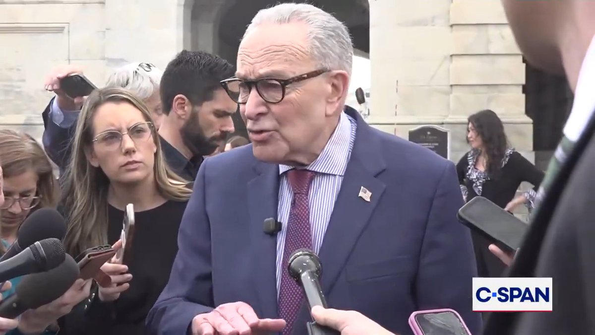 .Chuck Schumer (D-NY) on President Trump replacing DHS Secy. Kristi Noem: "The problems at this agency—ICE—transcend any one person." Q: "What would you need to confirm Sen. Mullin?" Schumer: "This is a problem of policy, not personnel. The rot is deep."