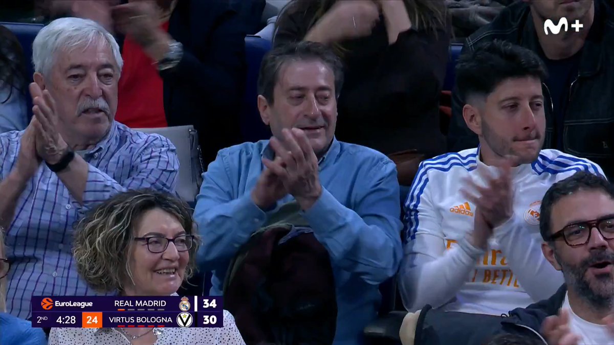 🎩 Sergio Llull sacando la magia para encontrar a Deck. #EuroLeague