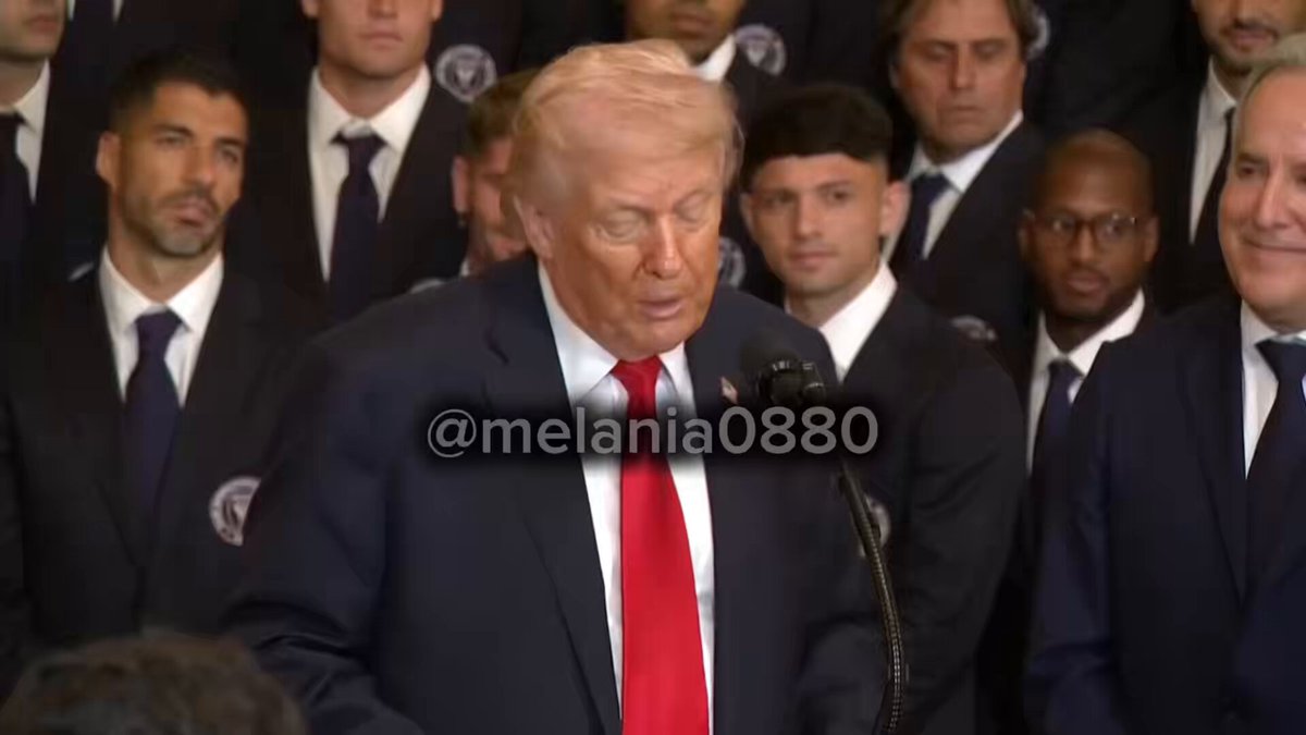Donald Trump afirma que “Venezuela va fantástico”, que está “estable” y que Delcy Rodríguez es una “presidenta maravillosa”. Sí, Delcy Rodríguez. La misma sancionada internacionalmente. La misma parte del régimen que destruyó el país.