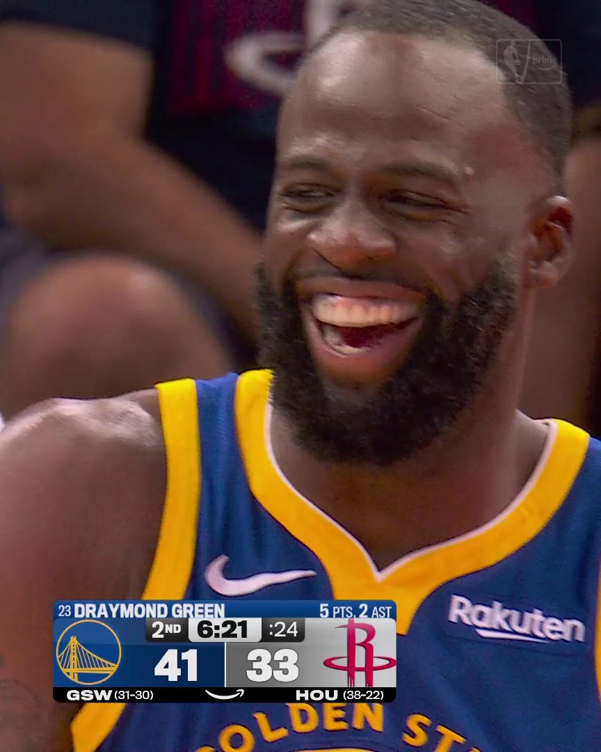 Kevin Durant &amp; Draymond Green exchange words. 🤣🤝 (via NBA on Prime)