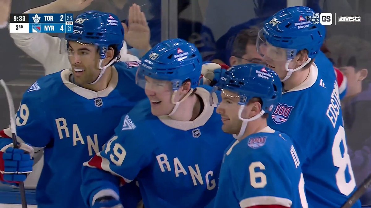 FIRST NHL GOAL‼️ Jaroslav Chmelar has his first career goal!