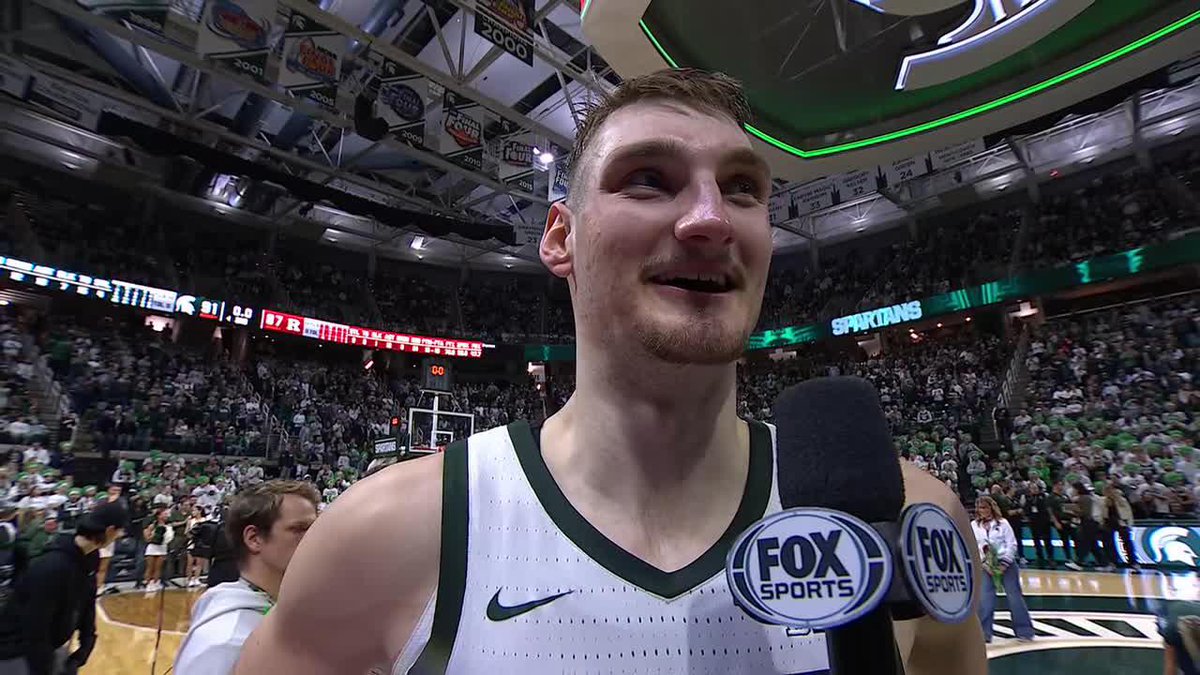 "I love these fans, I love this university, and it's an honor to be a part of it." 💚 Michigan State Men's Basketball's Carson Cooper talked with Steve Smith on what senior night means to him.