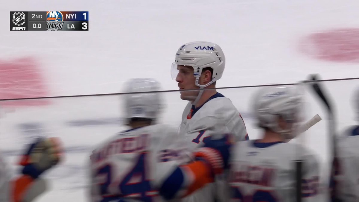 HORVAT WITH A ROCKET OFF THE FACEOFF WITH JUST 1.0 SECONDS LEFT 😱🚨