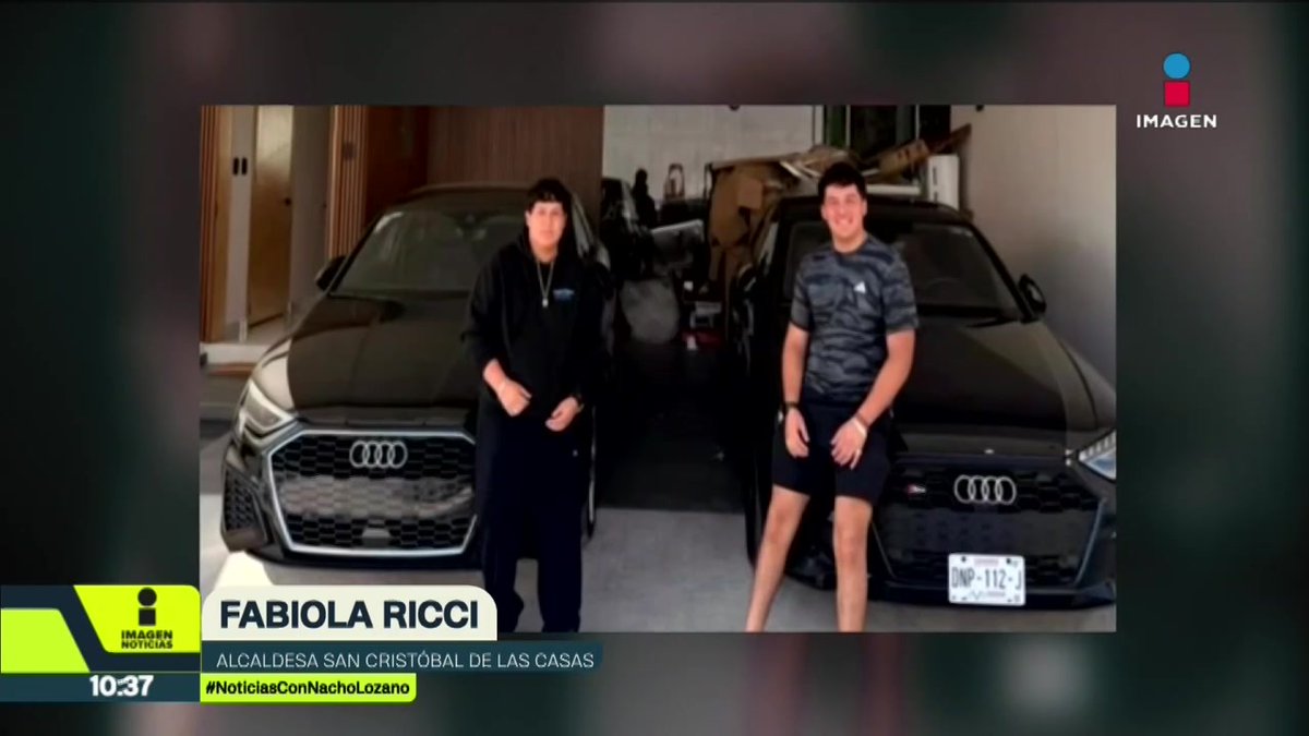 “El carro no es de mis hijos, se los presta el abuelo”, nos dijo la alcaldesa morenista de San Cristóbal de las Casas, Chiapas, Fabiola Ricci, sobre los #Audi de lujo que presumen sus hijos en redes sociales. Ese municipio apareció hace unos días en la #narconómina del #Mencho: