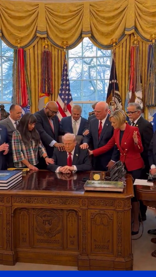 États-Unis: des religieux prient pour Donald Trump en pleine guerre avec l'Iran