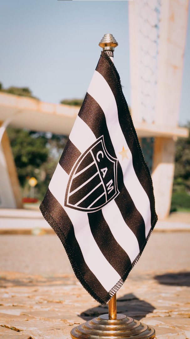 ⏳ O ponteiro avança A vida acontece E 𝑩𝑬𝑨𝗚𝗔𝗟𝗢 respira o preto e branco em semana de decisão! 🌇🐔⭐️