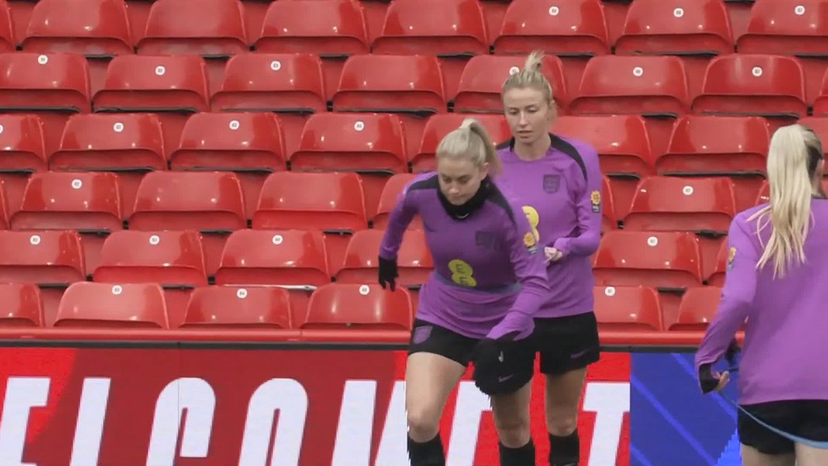 Anton Toloui gets exclusive behind-the-scenes access at the Lionesses’ training session 🦁