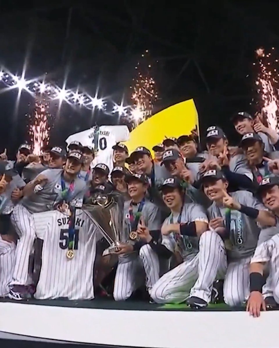 Team Japan carried Seiya Suzuki's jersey all the way through its triumphant #WorldBaseballClassic campaign in 2023. The team is doing the same with Yu Darvish's jersey this year 🫶🇯🇵
