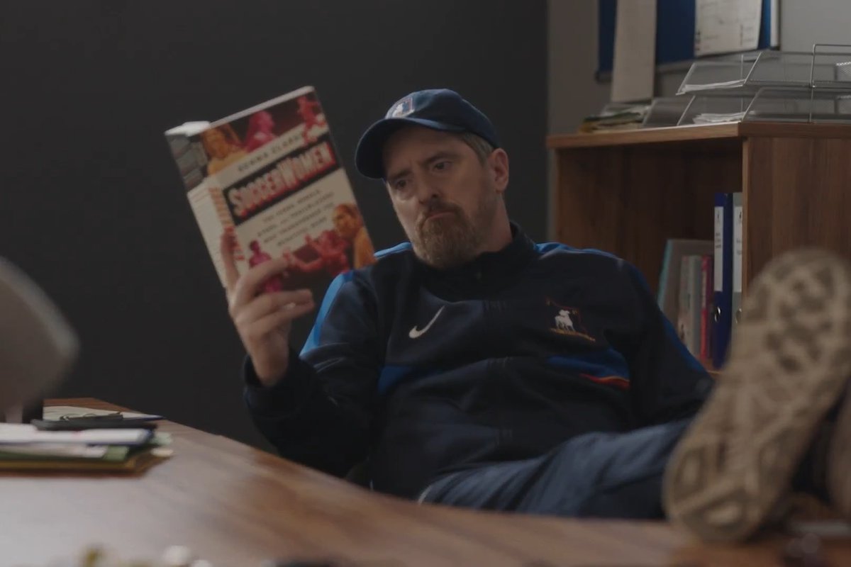 Beard gets a new book in the latest teaser for #TedLasso Season 4.
