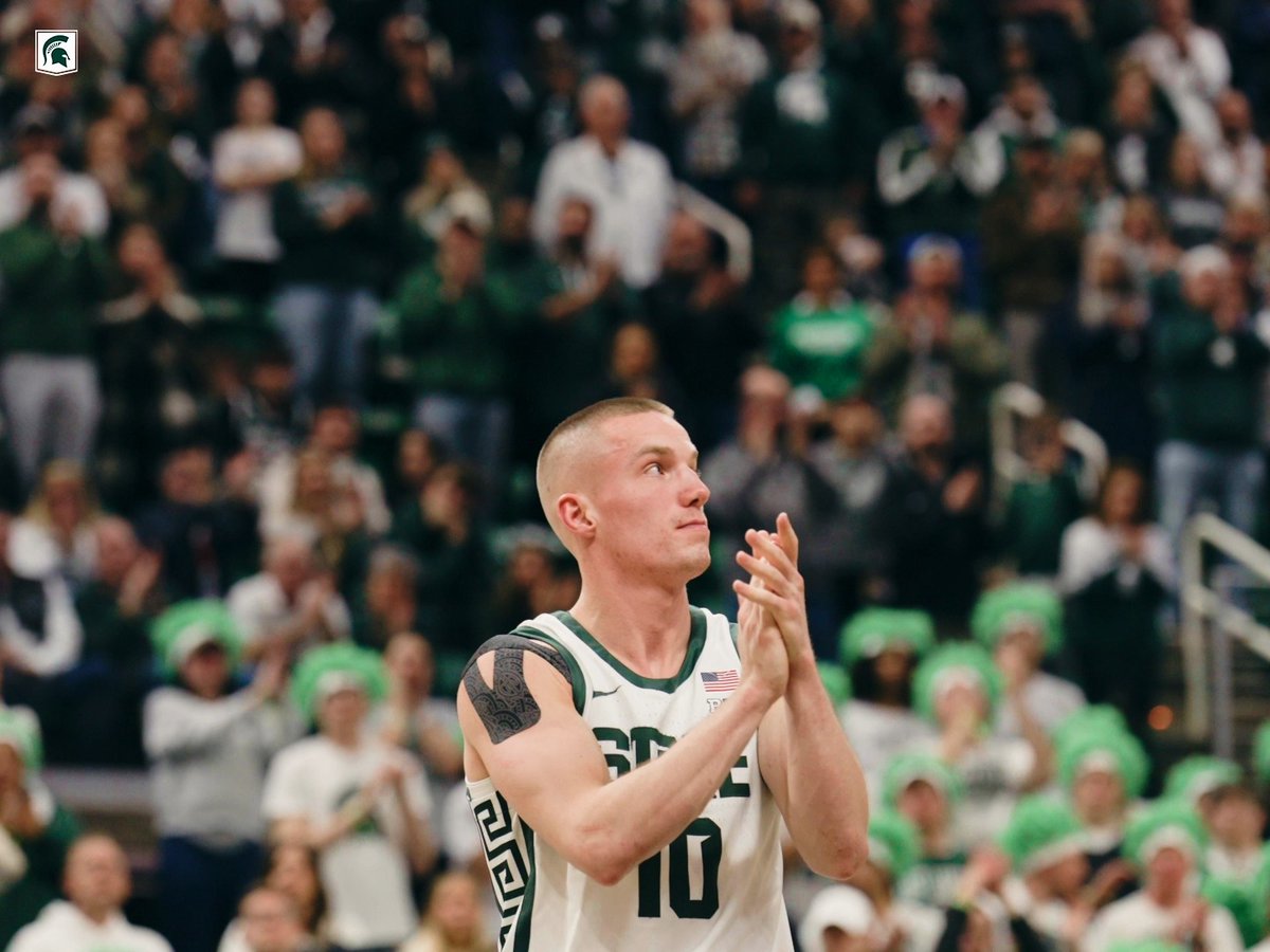 Full circle moment for #10 💚 Thank you, Denham!