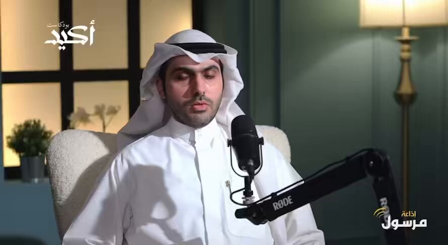 ماهي المخاطر الُمحدقة بـ #الكويت ؟ قيّمنا في ( ١٦ / ٧ / ٢٠٢٥م ) عندما يشن #ترامب حربه على #ايران قبل الانتخابات النصفية، ستستهدف #طهران منابع الطاقة وملاحة الطاقة في #هرمز . - تقييم حول جنوب #العراق ؟ - التخزين النفطي الخارجي. - المناعة المائية. - مضادات مسيرات. - إنشاء تحالف أمني خصيبي. - مخاطر تقسيم العراق واتصال جغرافية إيران بحد الكويت برًا. شرحت المخاطر وقدمت التوصيات التي تخفّض المخاطر بشكل كبير جدًا، وذلك قبل إندلاع الحرب. ( ١١ دقيقة ) تصف الواقع الحالي، والمخاطر التي نشاهدها الآن كحقيقة مُعاشة، مع التوصيات الاستباقية للتعامل معها، وذلك قبل ( ٨ شهور ) من الحرب . في حال نفذت الحكومة الكويتية كل هذه التوصيات بنسبة ١٠٠٪ فأدّعي أن المخاطر التي سنواجهها الآن، كدولة الكويت، ستبقى محدودة وعند حدّها الأدنى بإذن الله.