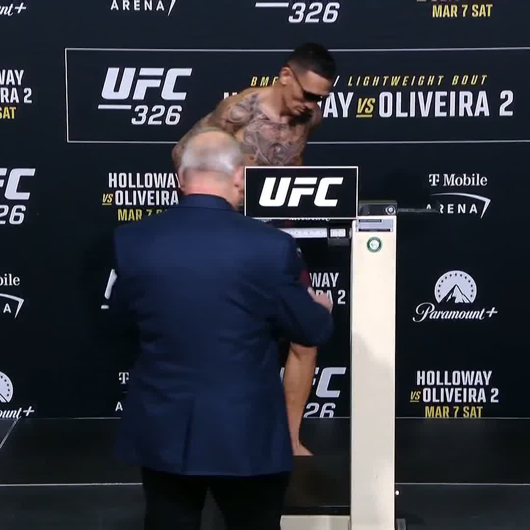 🚨 Max Holloway has made weight ✅ #UFC326 ⚖️ 155.5 lbs