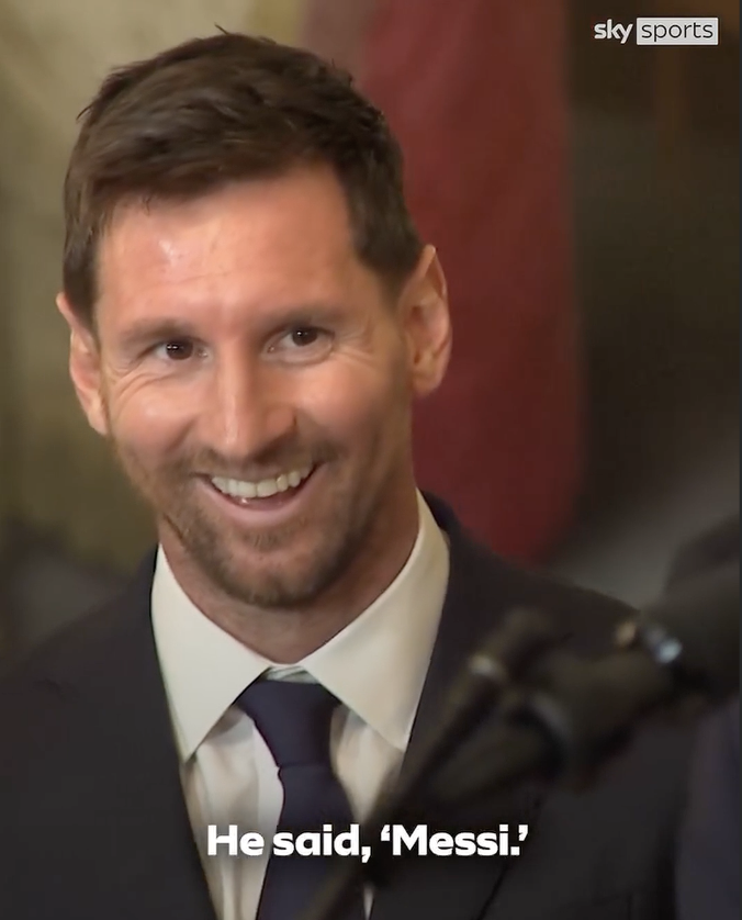 You might be better than Pele” 👀 Lionel Messi and Inter Miami meet Donald Trump after their MLS Cup victory 🏆