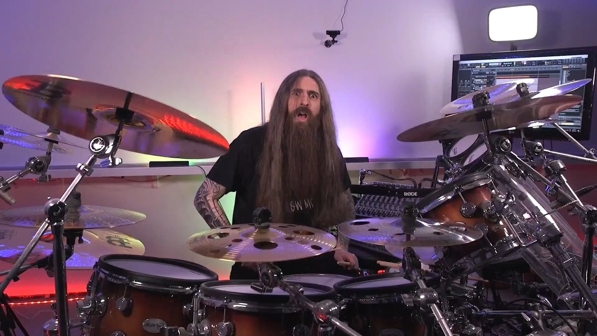 I heard you like blast beats 😉 #drums #metal #doublebass #fast